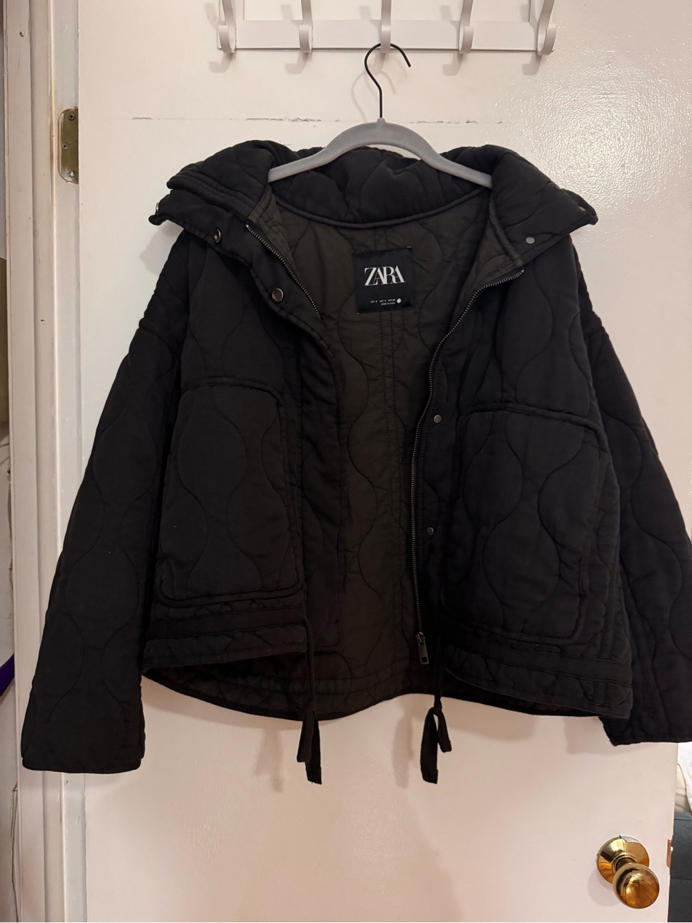 Zara Black Quilted Hooded Puffer Jacket